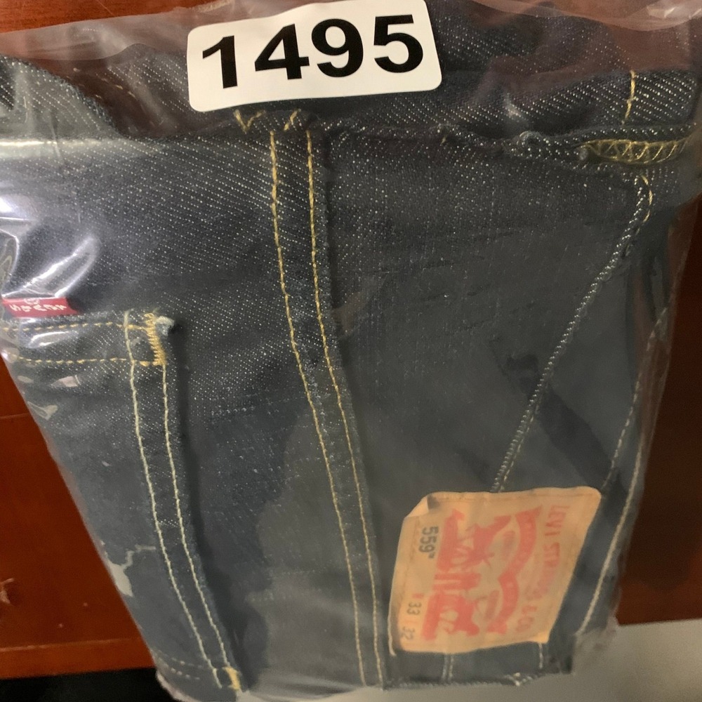 Levi's 559 Jeans Men's Dark Wash Straight Fit Relaxed Classic Denim W33 L32 - Picture 13 of 13